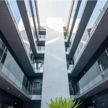 Centro Plaza Merced 아파트 말라가